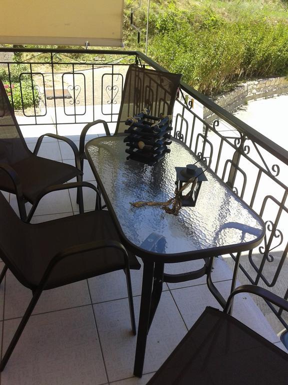 Aggeliki Apartments Nikiana Room photo